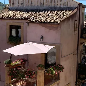 Mugnos Charme Living Couette-café