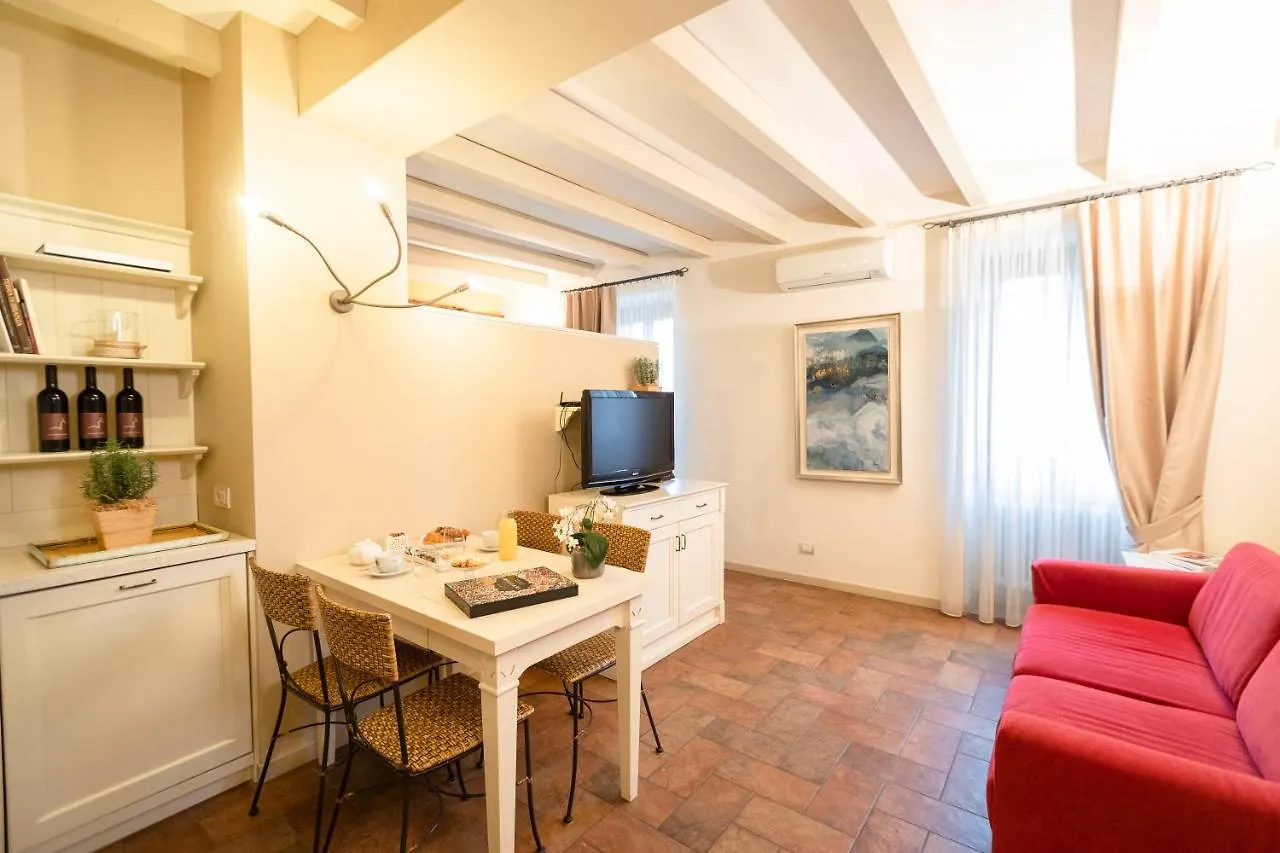 Corte Del Passone Montevecchia 3*,  Italy